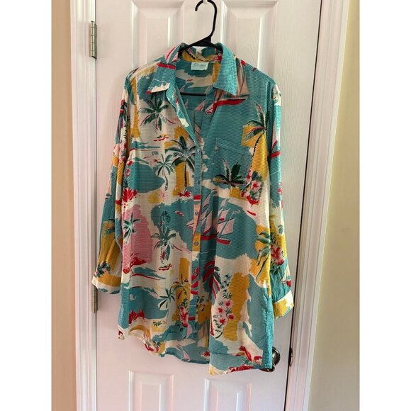 True Desinations Novelty Print Tunic Top Button Down - Picture 1 of 3